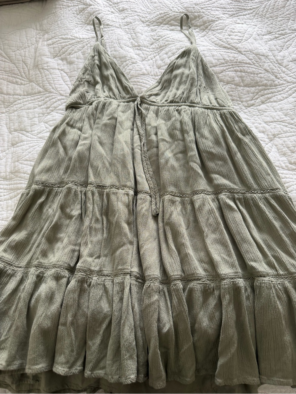 •Women’s Size Large GARAGE green dress •selling for $10